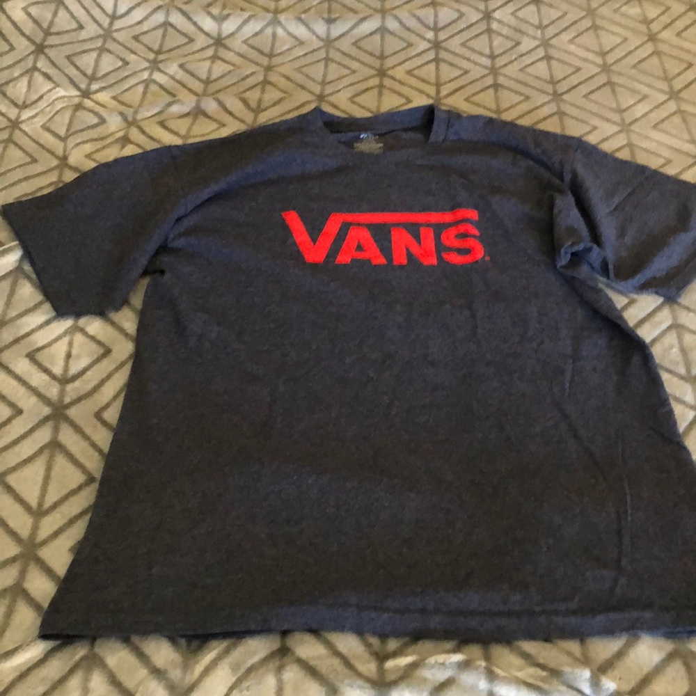 VANS heathered navy blue and red t shirt Large